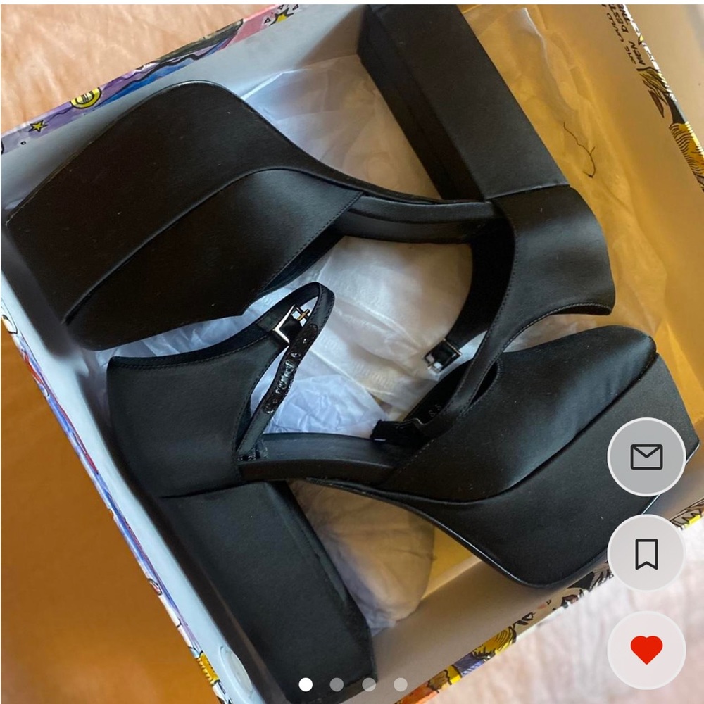 Jeffery Cambell Playform Mary Jane Size 8.5